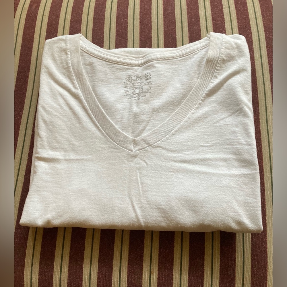 Fruit Of The Loom White V Neck Tee Shirt Size 2XL